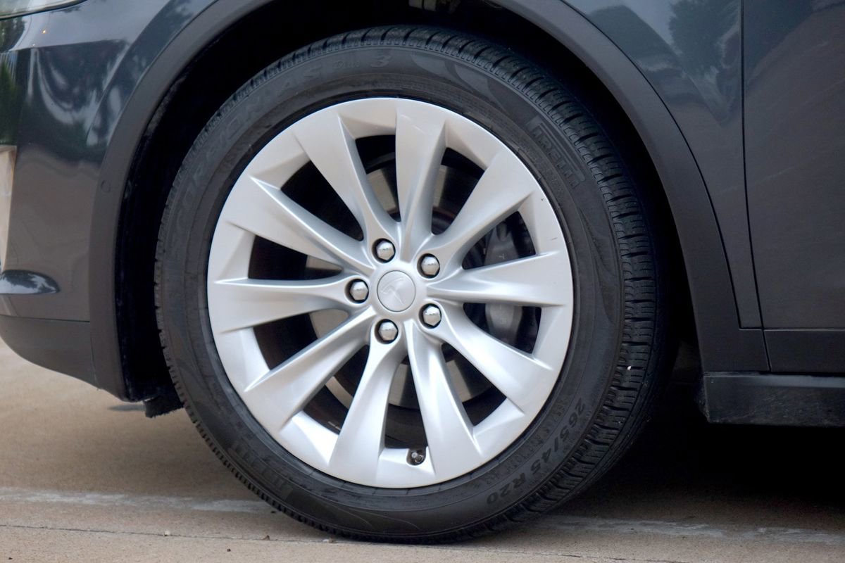 Used 2018 Tesla Model X 100D AWD/4WD image 25