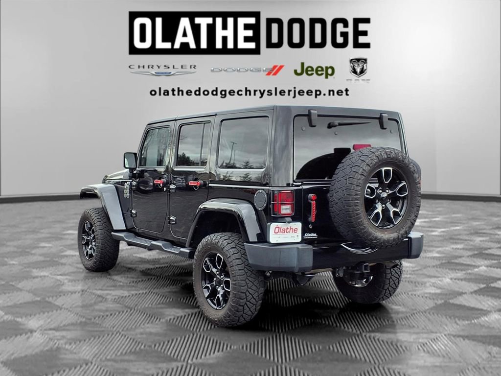 Used 2017 Jeep Wrangler Unlimited Sahara image 3