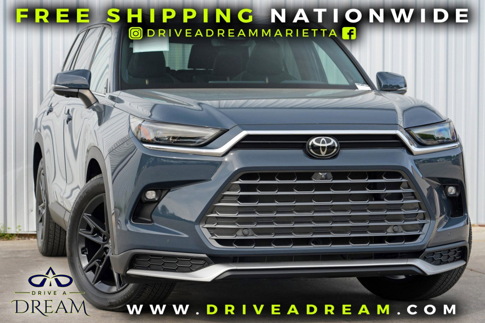 Used 2024 Toyota Grand Highlander AWD Hybrid image 2