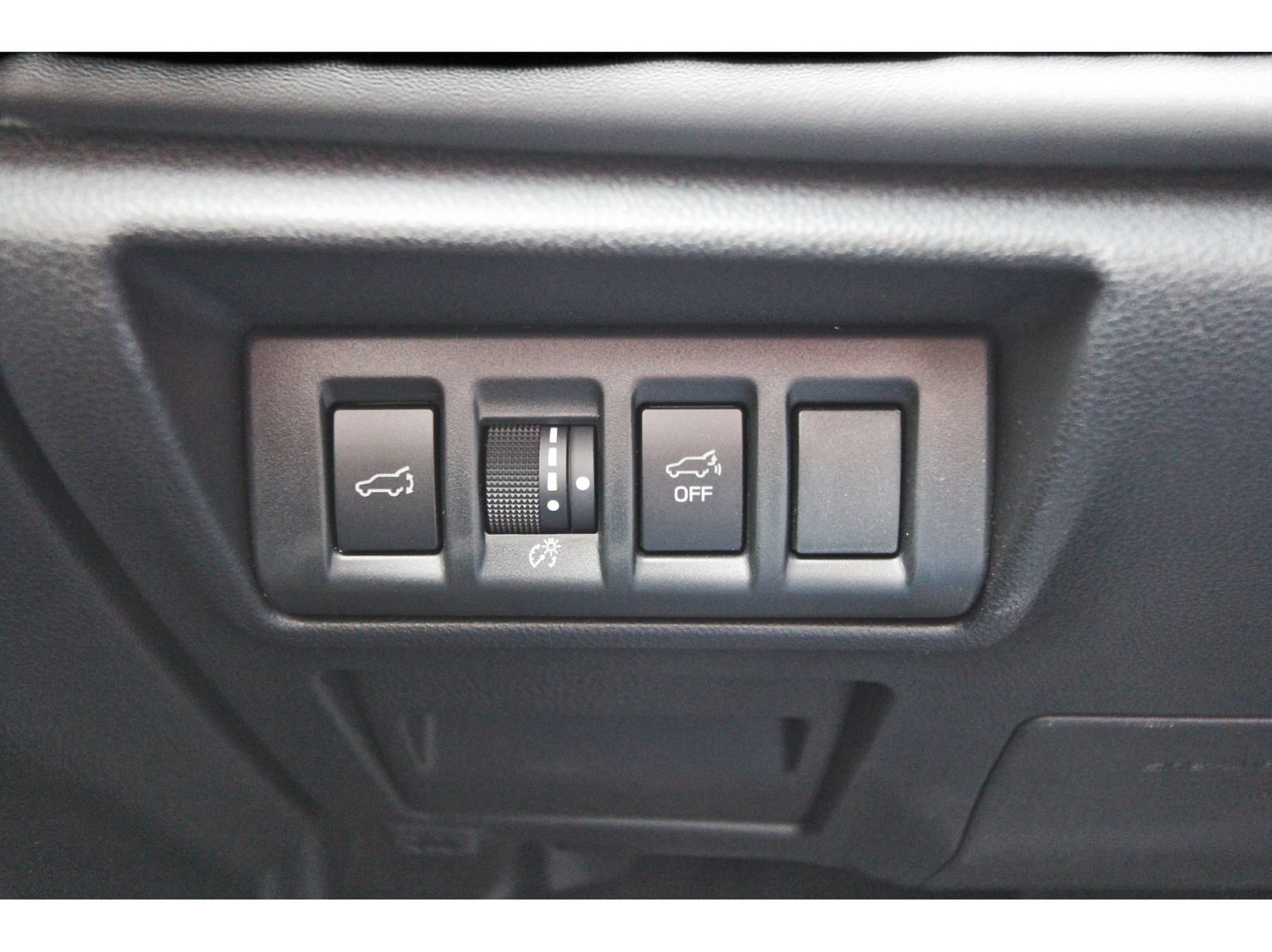 Certified 2025 Subaru Outback Limited AWD/4WD image 19