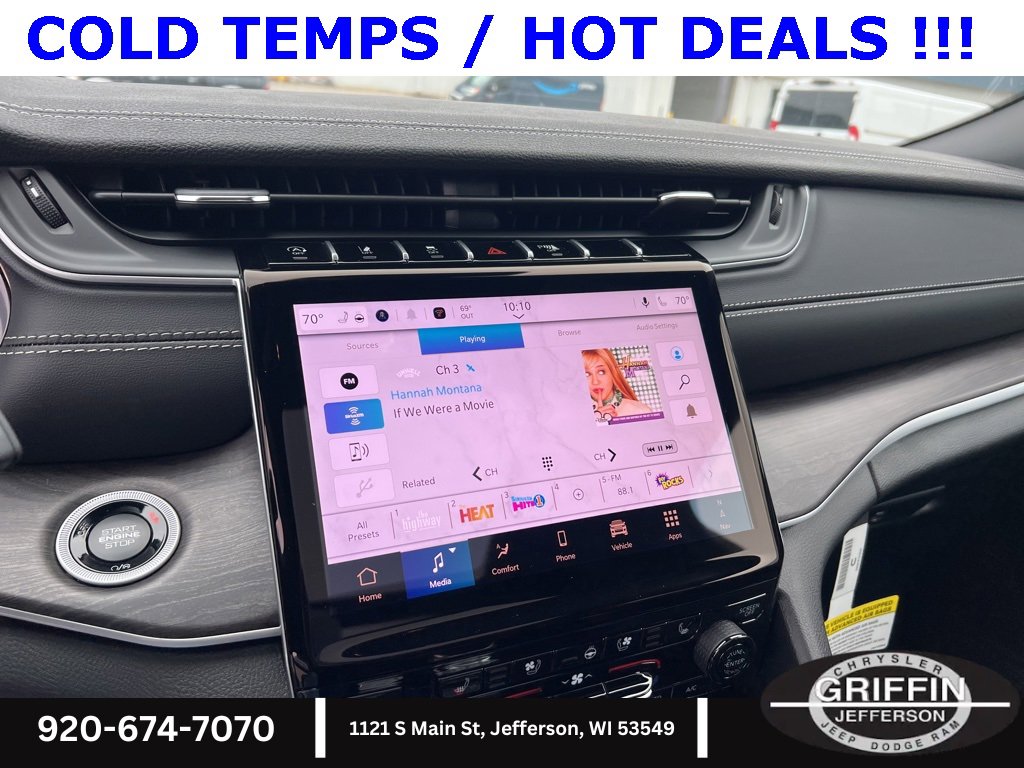 New 2025 Jeep Grand Cherokee Limited w/ Luxury Tech Group II image 24