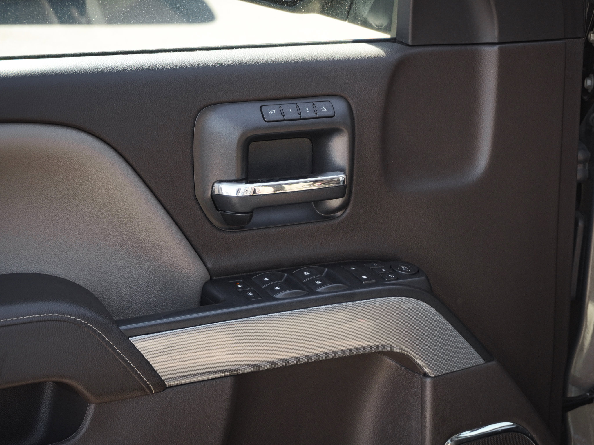 Used 2017 Chevrolet Silverado 1500 LTZ Z71 image 15