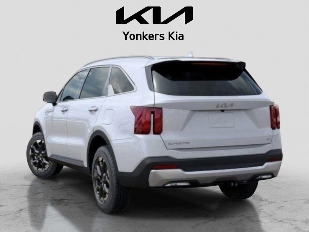 Used 2025 Kia Sorento S AWD/4WD image 4