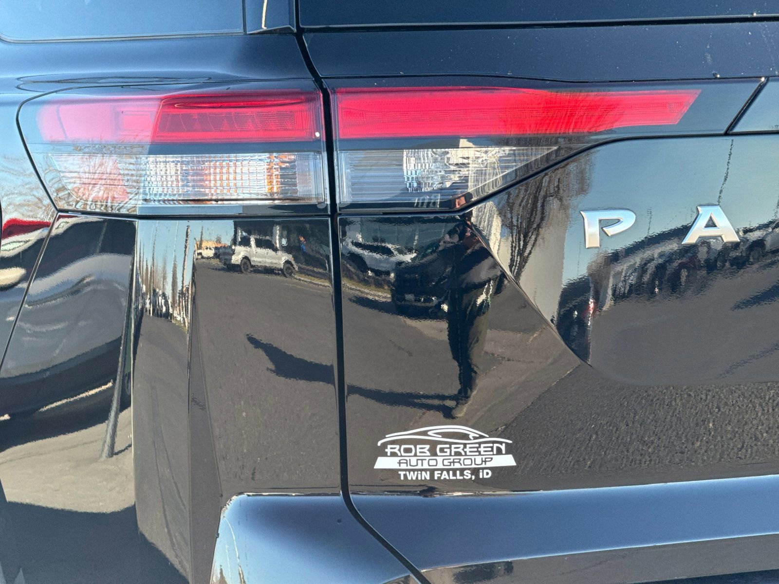 Used 2022 Nissan Pathfinder SV image 32