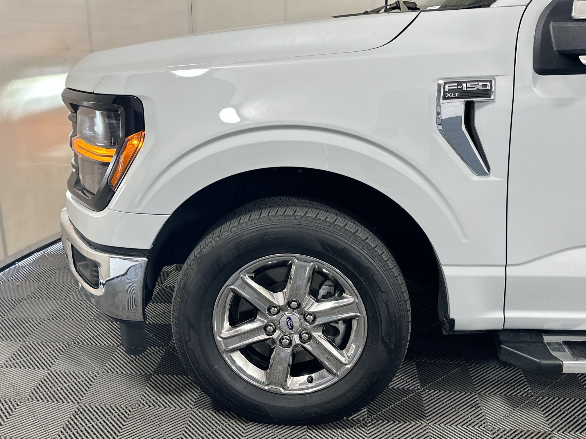 Used 2024 Ford F150 XLT w/ Equipment Group 302A MID RWD image 11