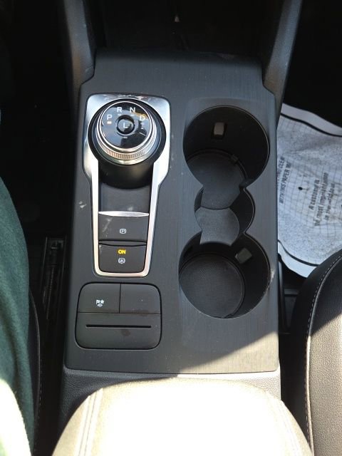 Used 2020 Ford Escape SE Sport image 36