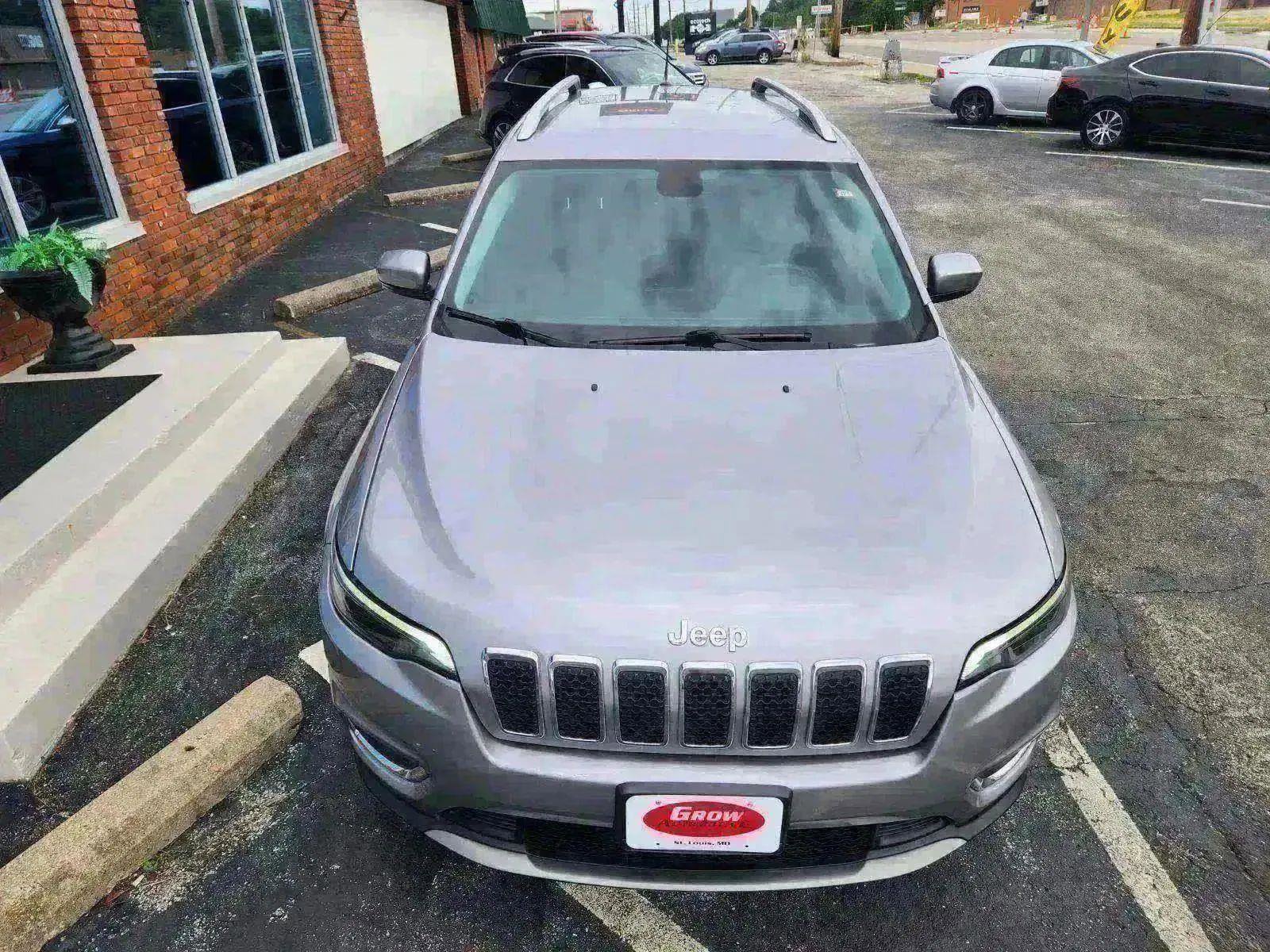 Used 2019 Jeep Cherokee Limited image 20