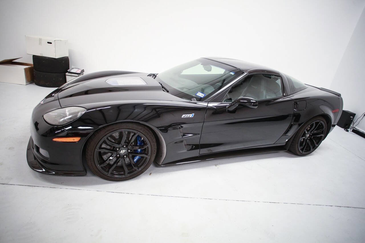 Used 2009 Chevrolet Corvette ZR1 w/ Preferred Equipment Group RWD image 17