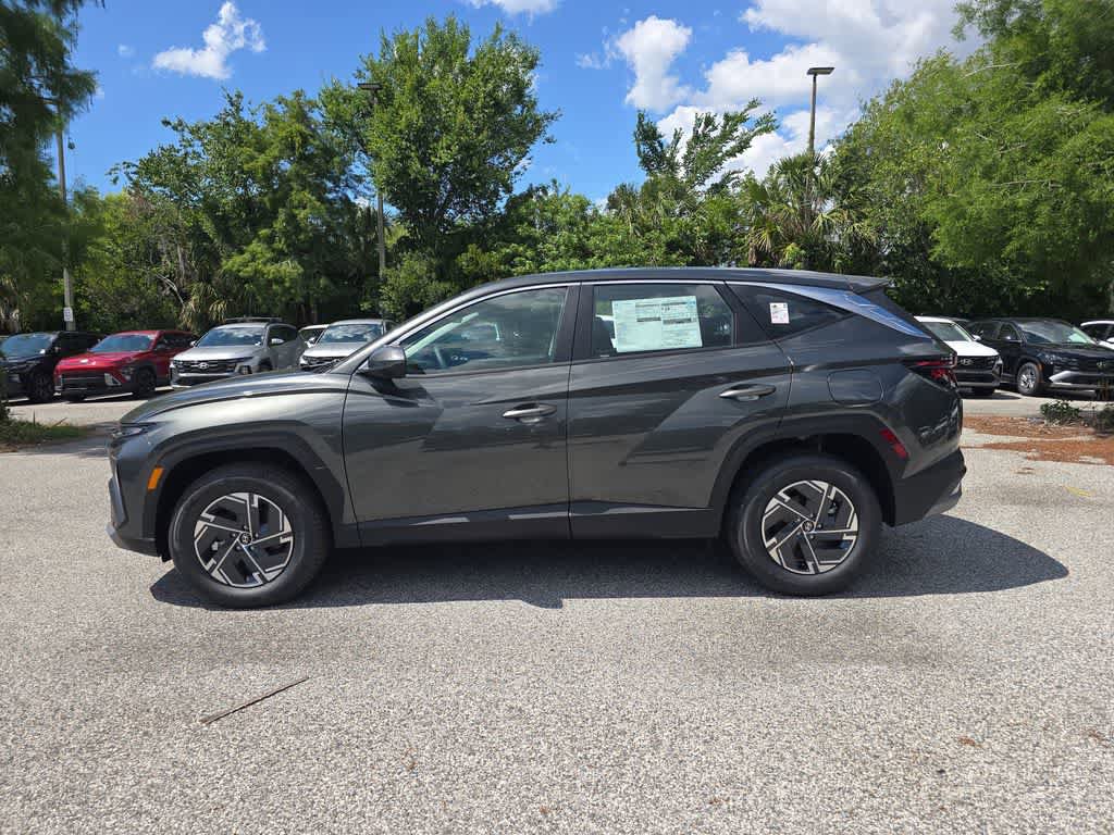 New 2026 Hyundai Tucson Blue SE AWD/4WD image 2