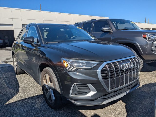 Used 2020 Audi Q3 2.0T Premium Plus w/ Premium Plus Package AWD/4WD image 1