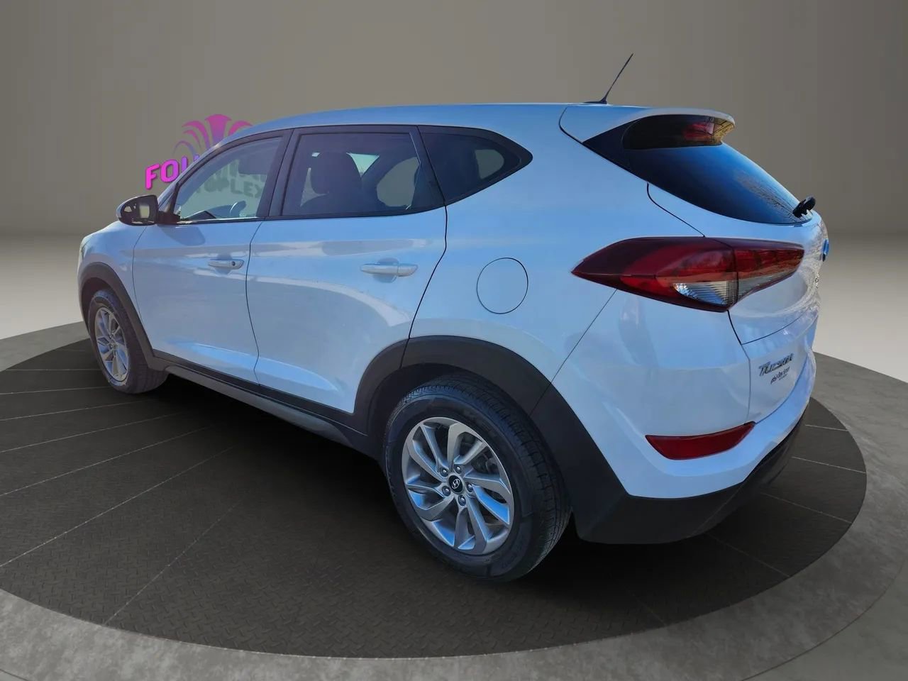 Used 2017 Hyundai Tucson SE image 3
