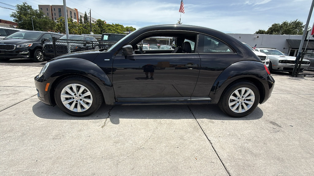 Used 2016 Volkswagen Beetle 1.8T FWD image 11