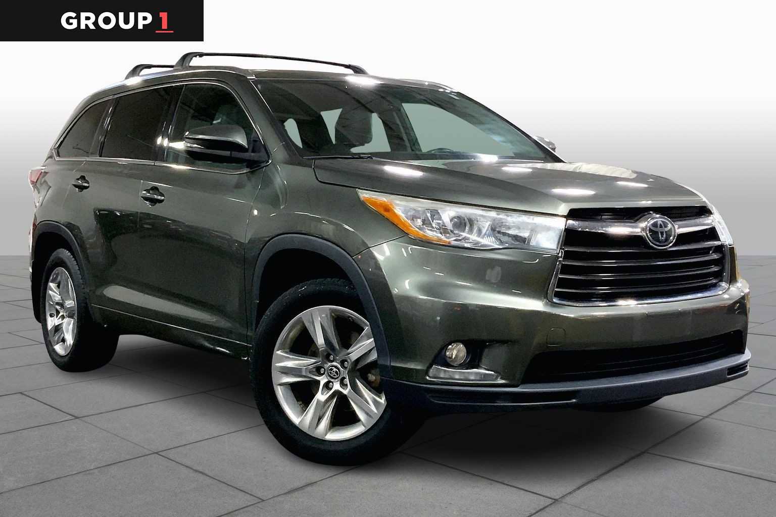 Used 2016 Toyota Highlander Limited Platinum image 2