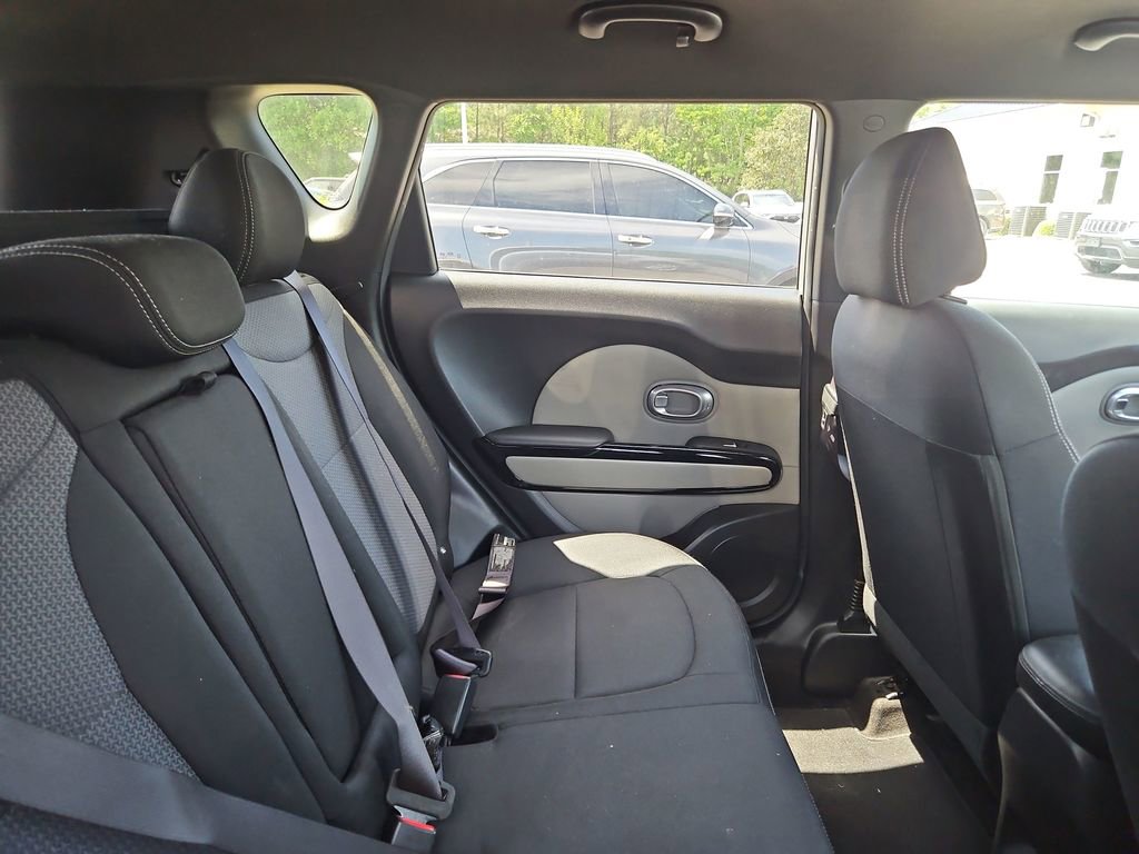 Used 2017 Kia Soul + w/ Audio Package image 10