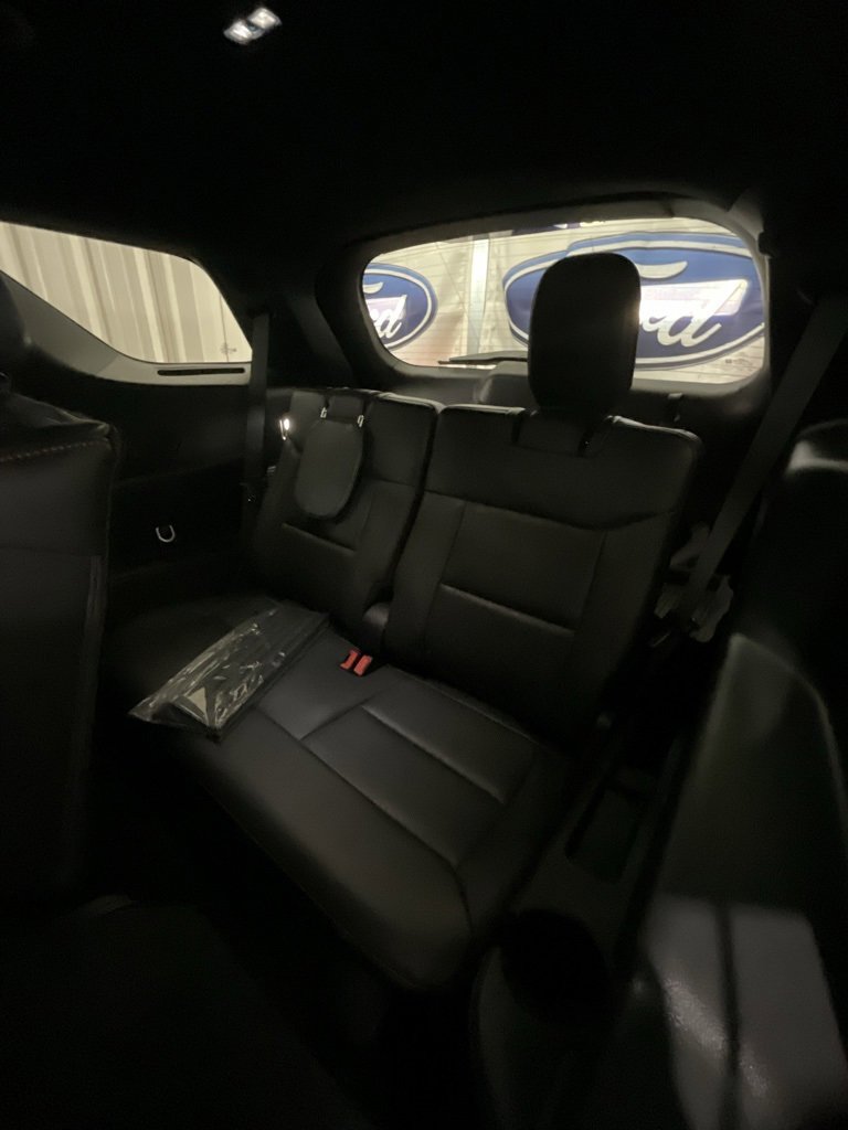Used 2025 Ford Explorer ST-Line w/ ST-Line Street Pack image 12