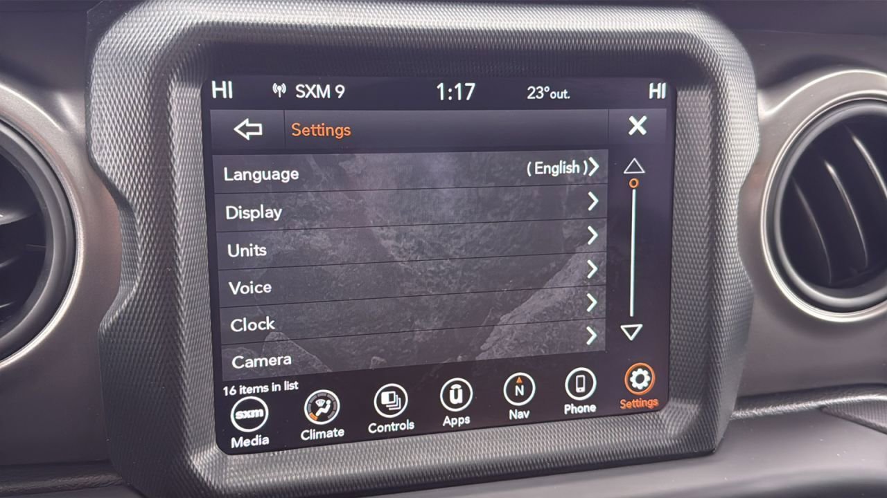 Used 2021 Jeep Gladiator Willys image 15