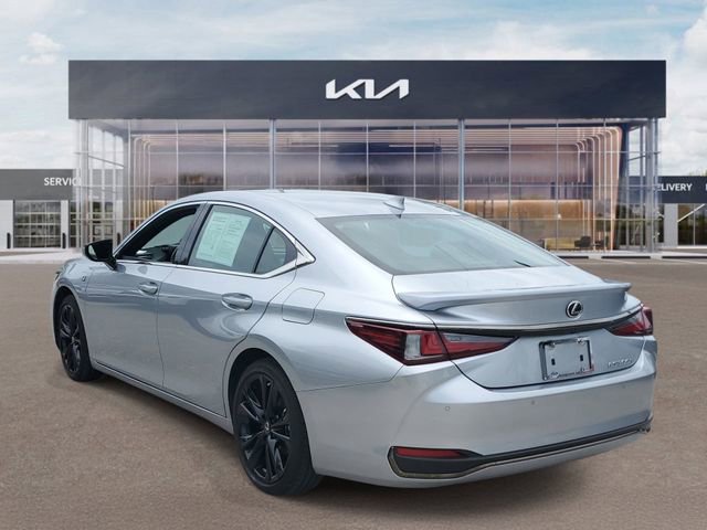 Used 2024 Lexus ES 300h F Sport w/ Accessory Package (Z2) FWD image 4