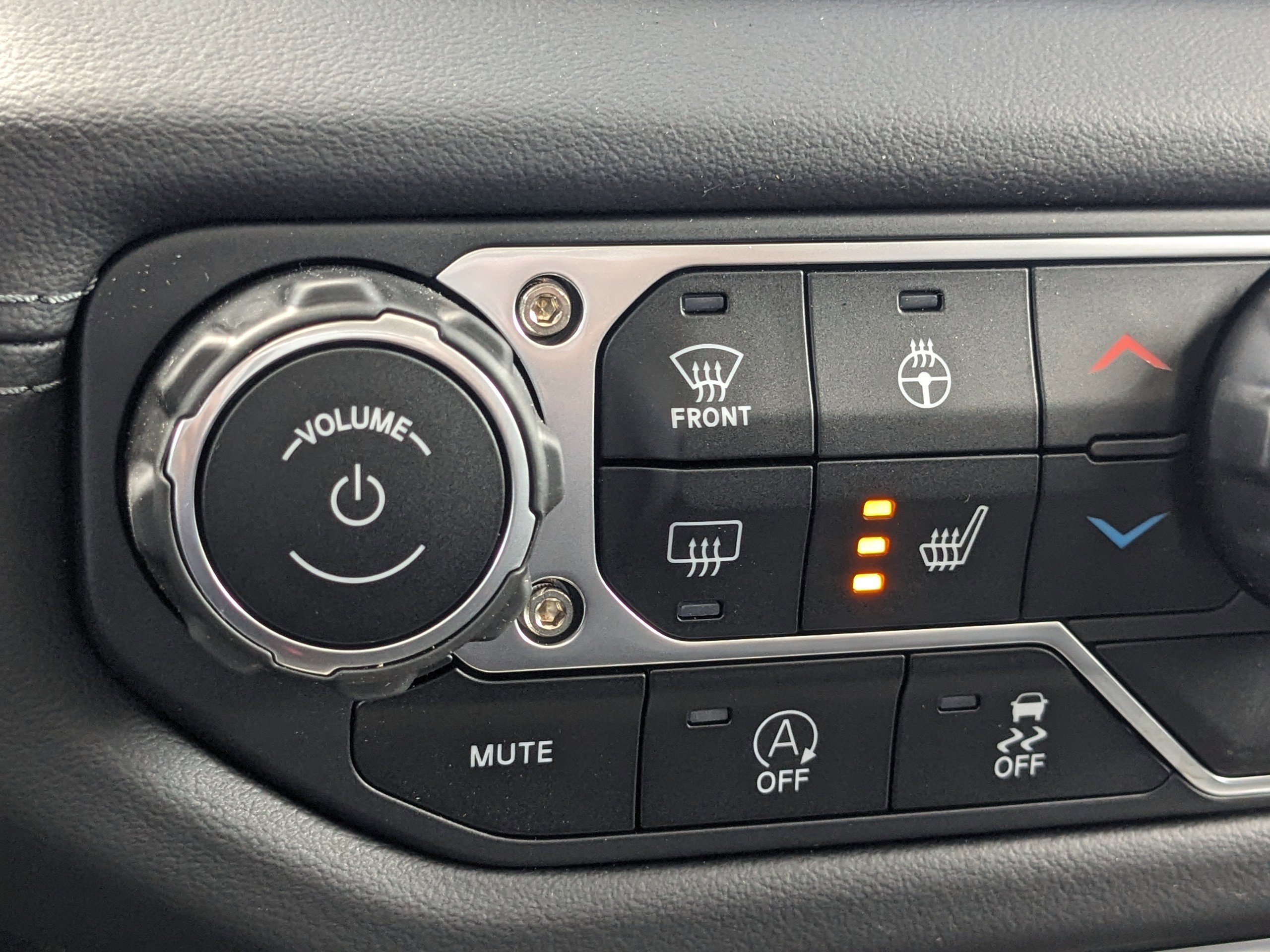 New 2025 Jeep Wrangler Unlimited Sahara image 22