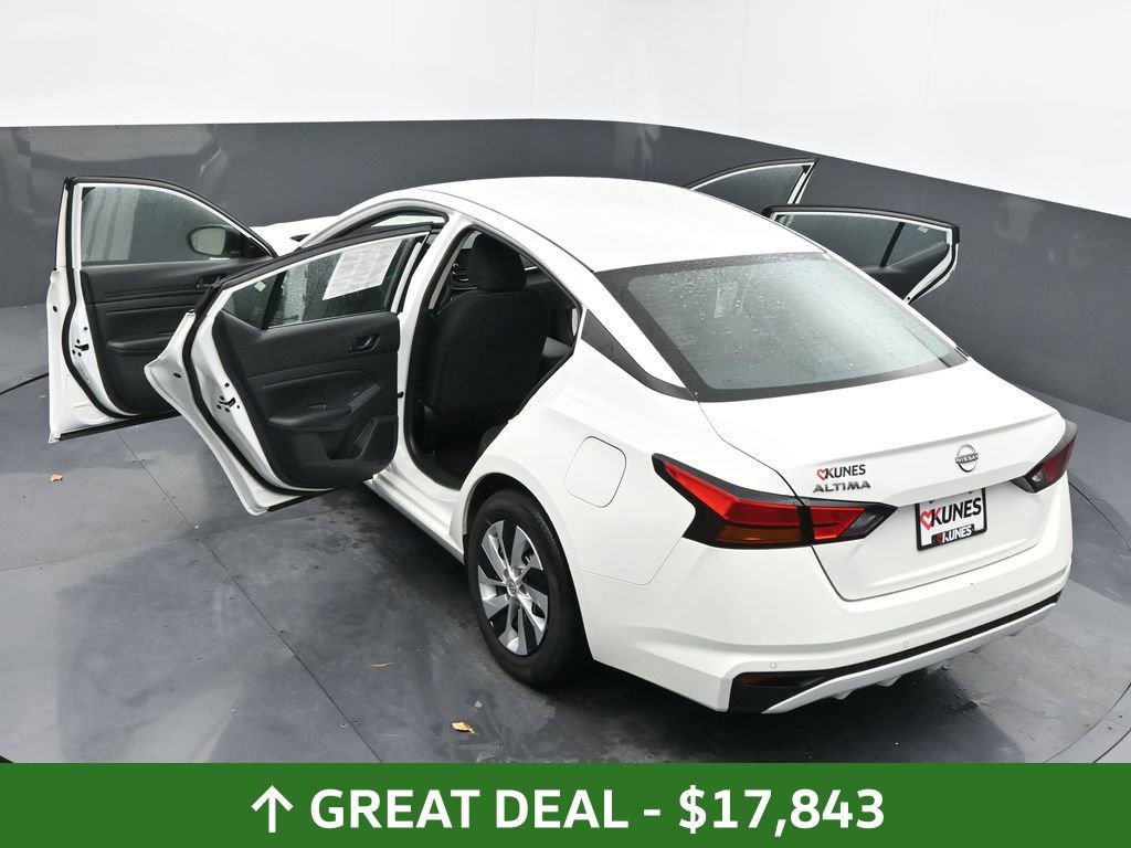 Used 2024 Nissan Altima 2.5 S FWD image 65