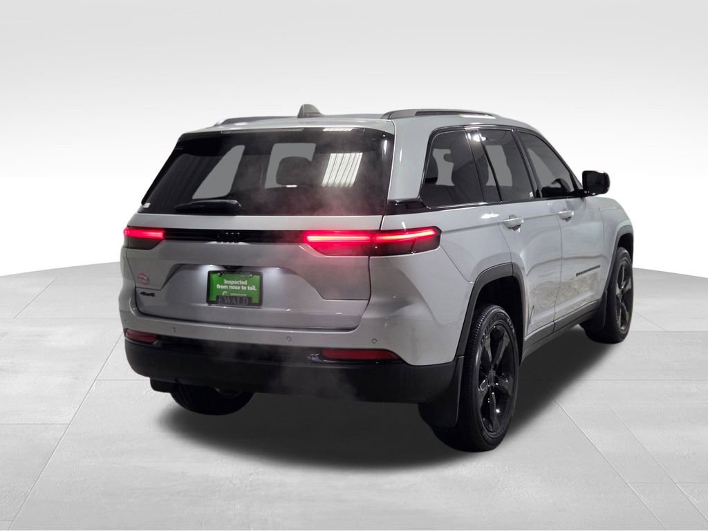 Used 2022 Jeep Grand Cherokee Altitude image 21
