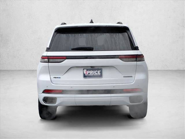 Used 2023 Jeep Grand Cherokee 30th Anniversary AWD/4WD image 7