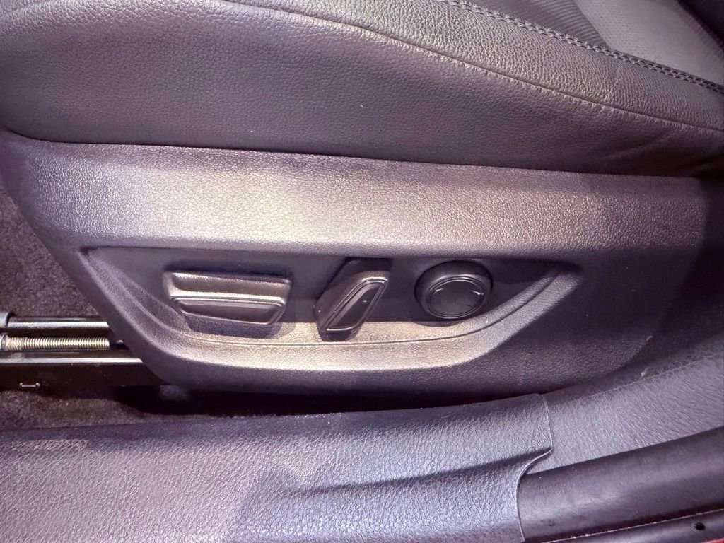 Used 2025 Toyota Camry XSE image 19