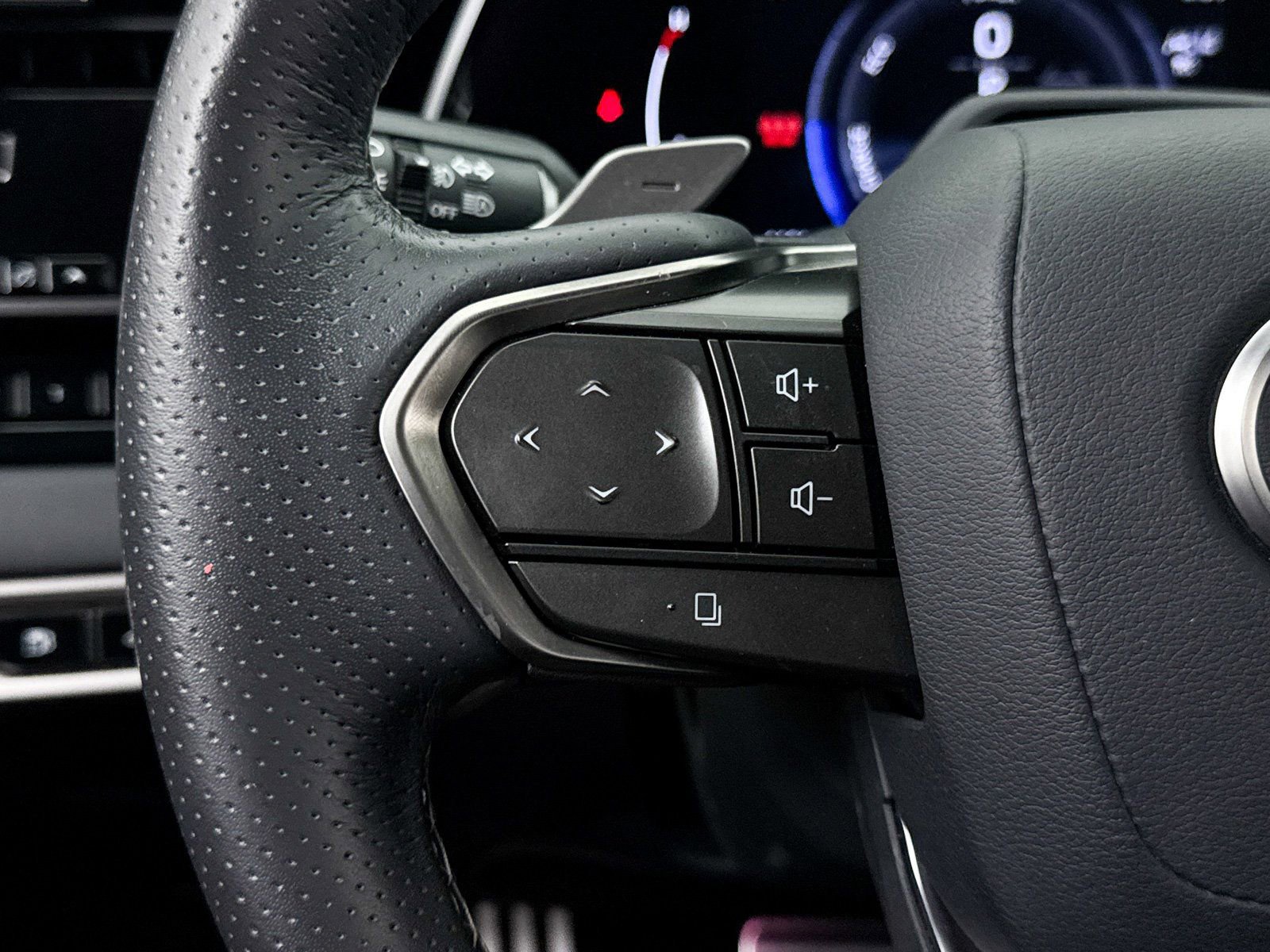 Used 2024 Lexus RX 500h F Sport image 36