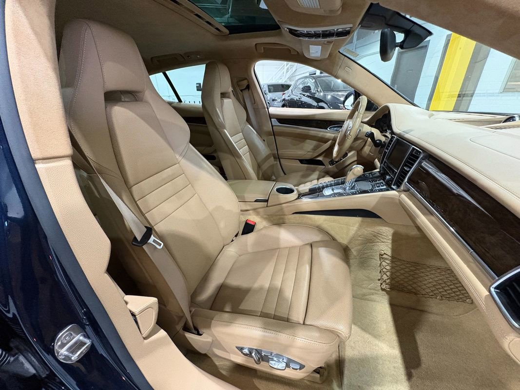 Used 2015 Porsche Panamera GTS w/ Premium Package Plus image 44