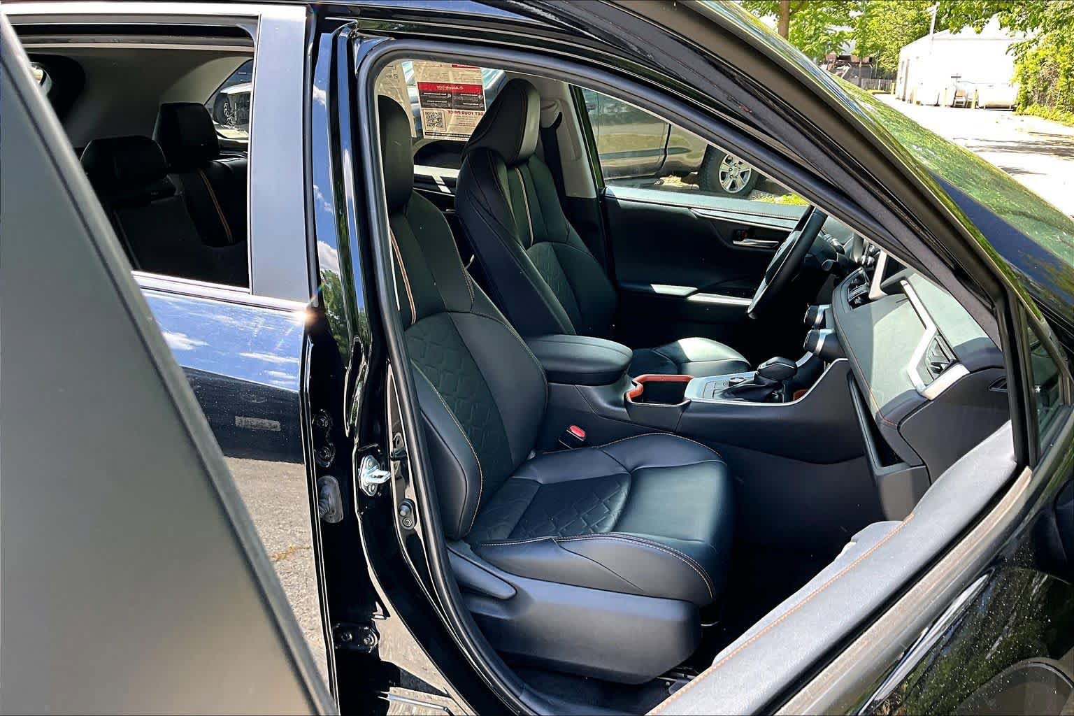 Used 2024 Toyota RAV4 Adventure AWD/4WD image 9