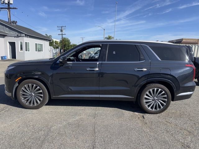 Used 2024 Hyundai Palisade Calligraphy image 8