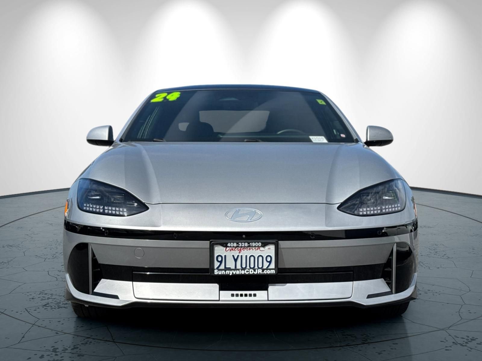 Used 2024 Hyundai Ioniq 6 Limited image 9