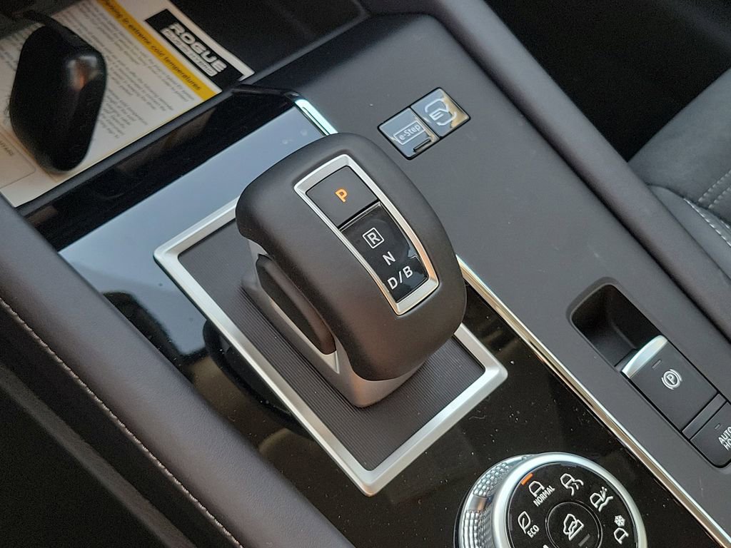 New 2026 Nissan Rogue SL AWD/4WD image 9