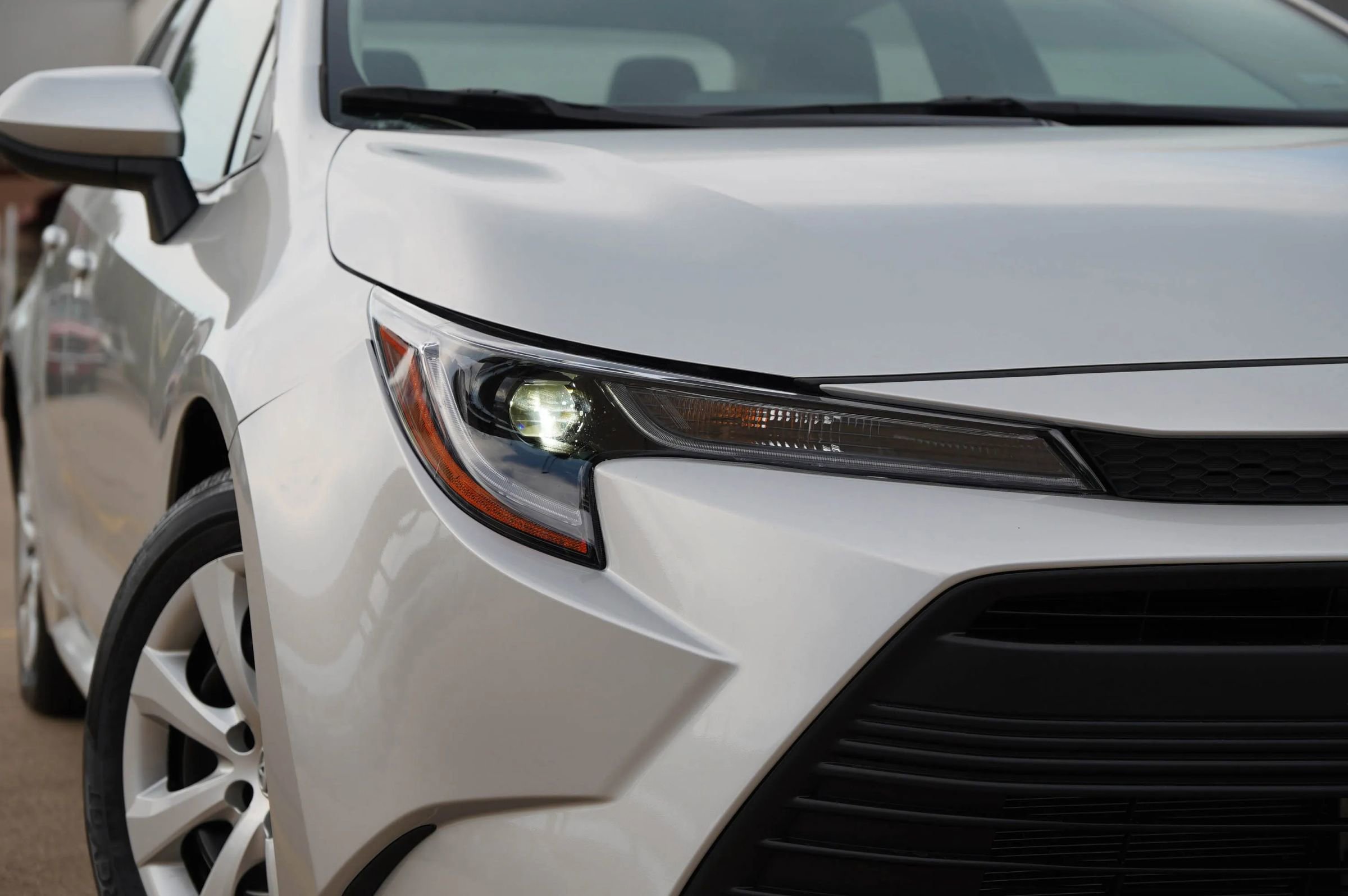 Used 2024 Toyota Corolla LE image 4