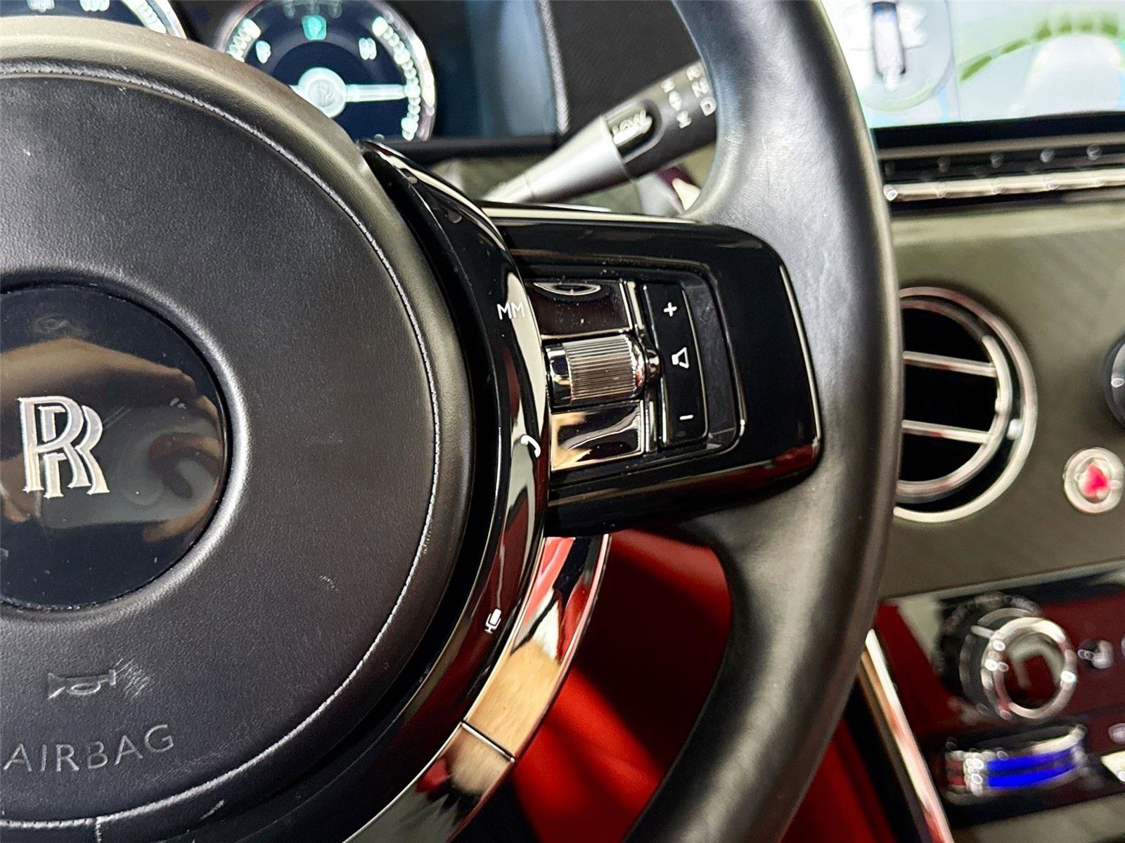 Used 2019 Rolls-Royce Cullinan image 23