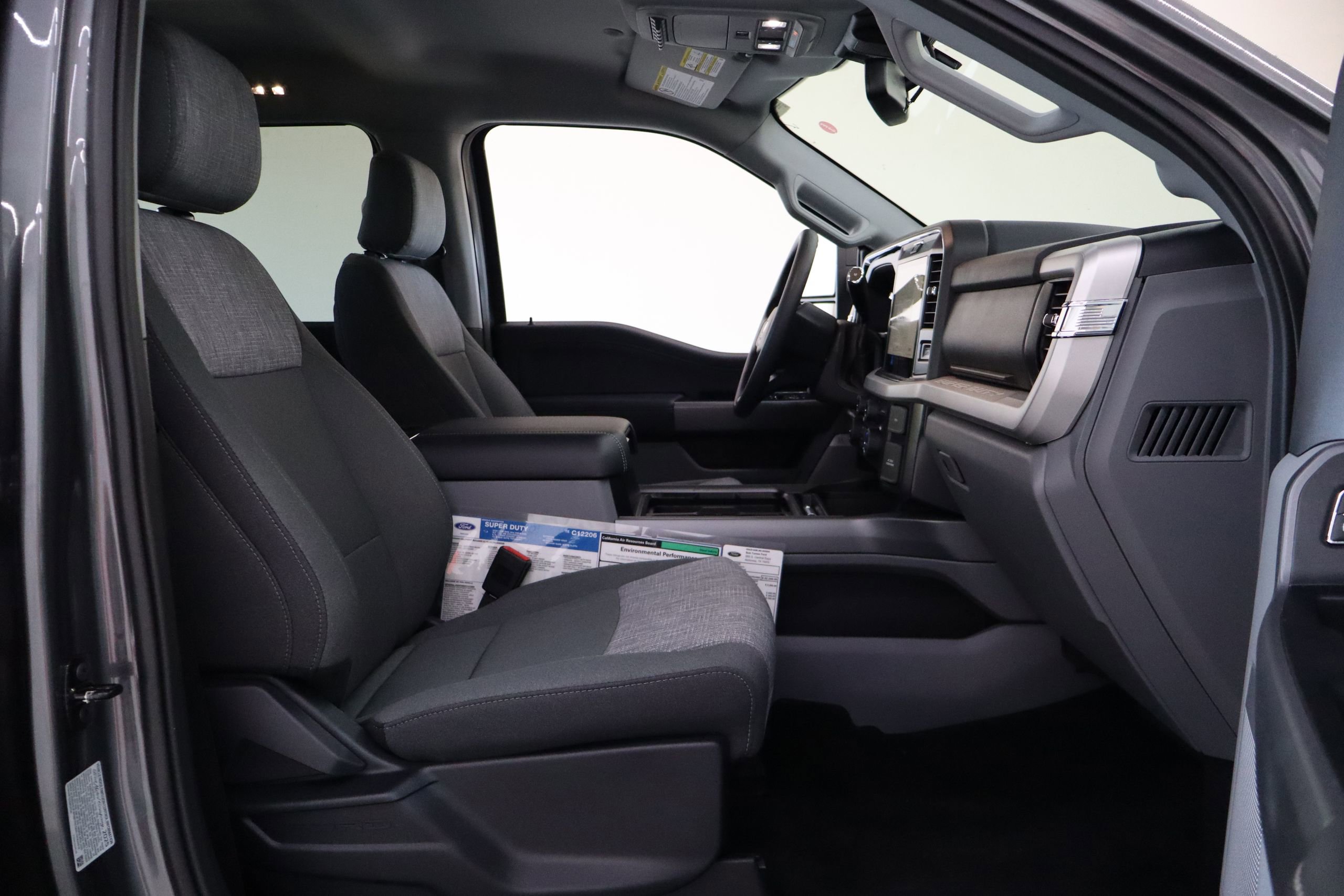 New 2026 Ford F250 XLT w/ XLT Premium Package image 32