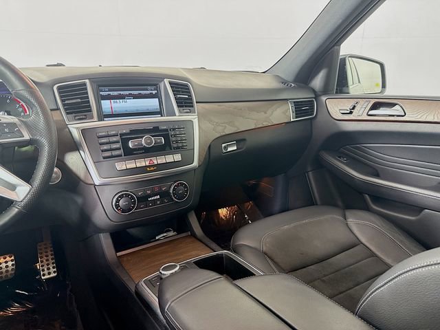 Used 2015 Mercedes-Benz ML 350 4MATIC image 26