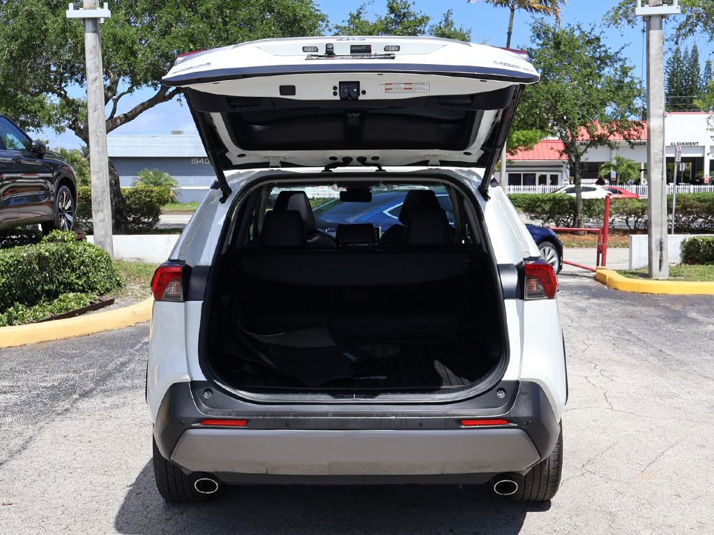 Used 2019 Toyota RAV4 Limited w/ Advanced Technology Package AWD/4WD image 17