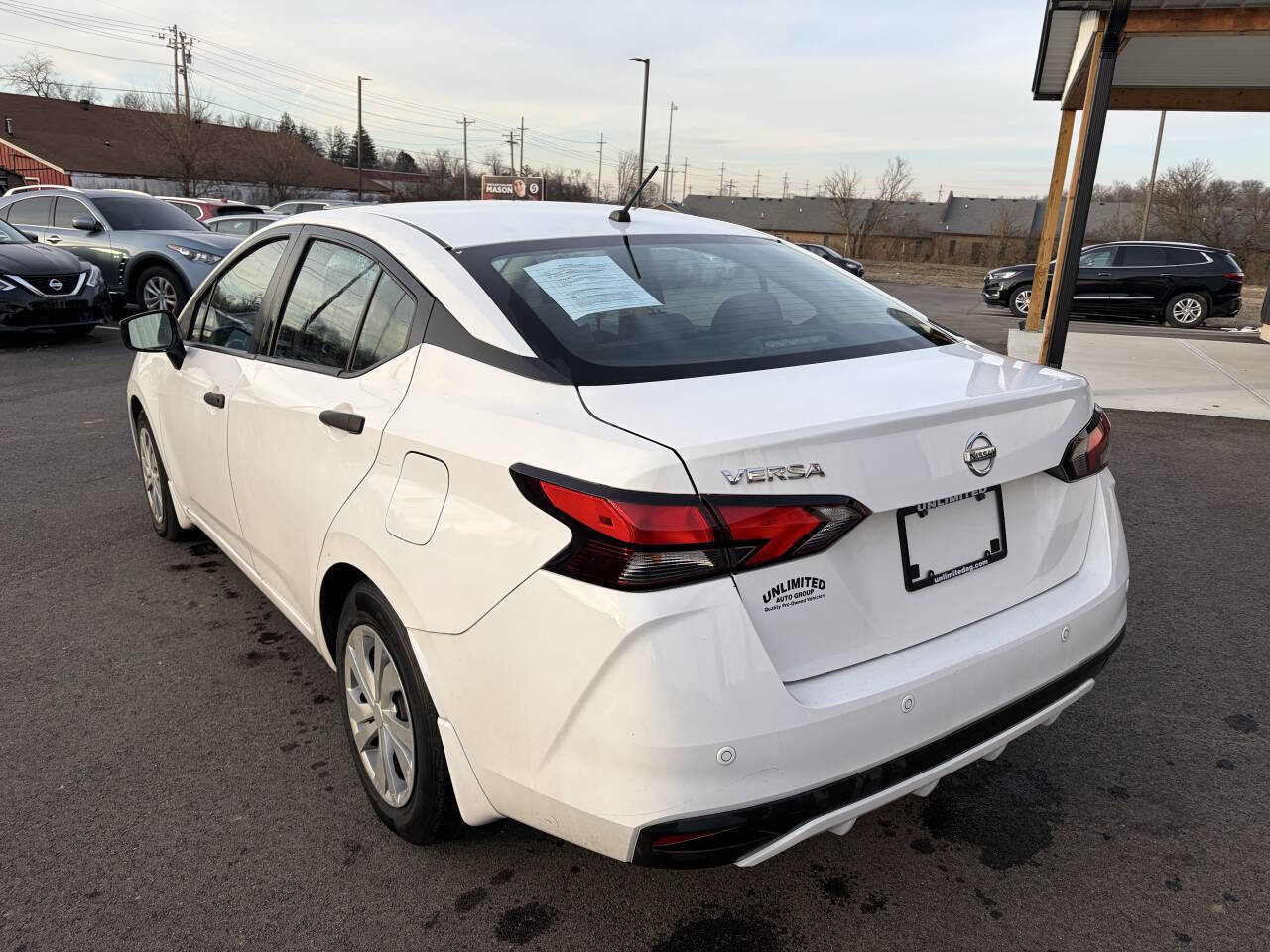 Used 2021 Nissan Versa S image 6