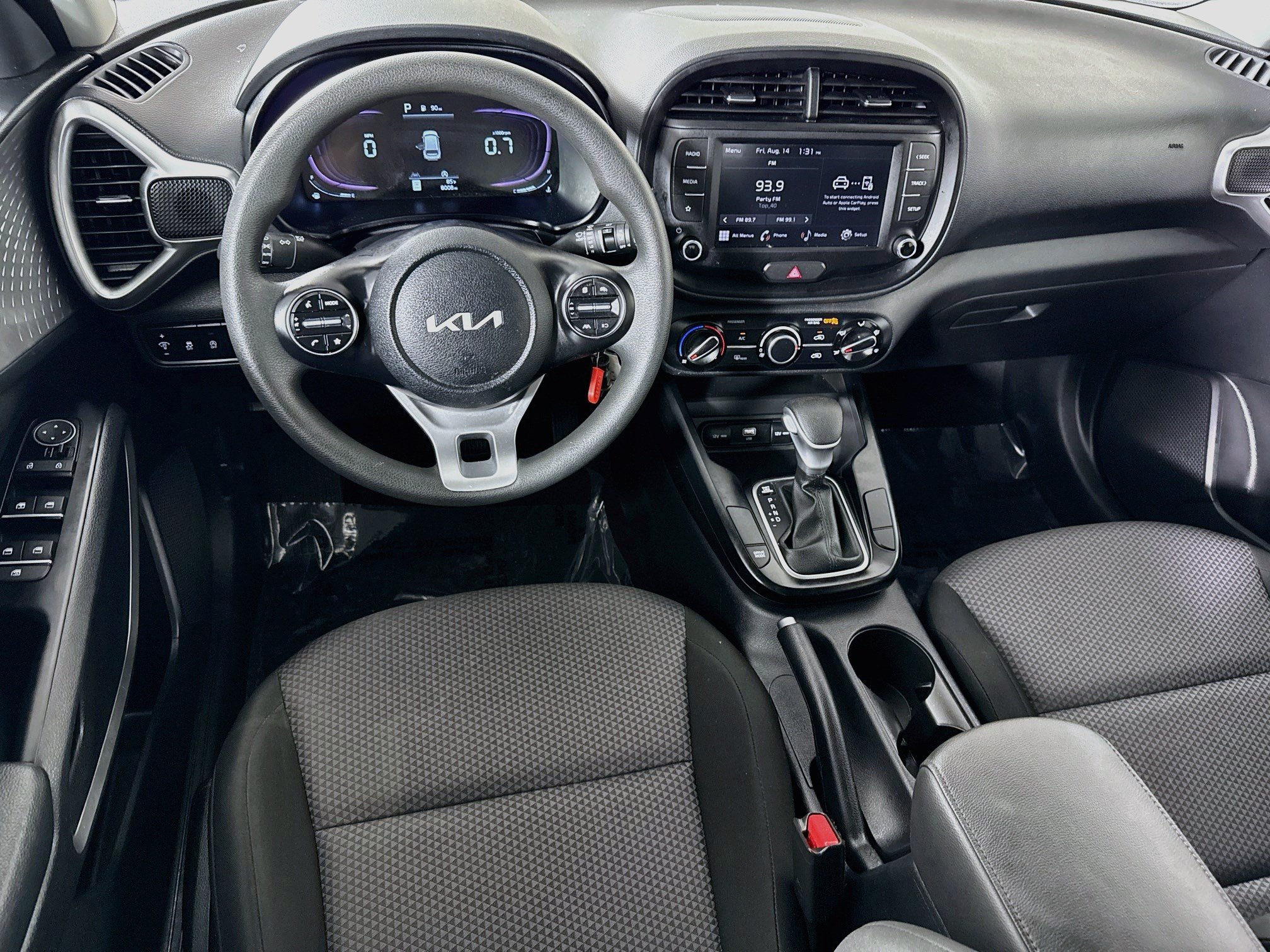 Used 2025 Kia Soul LX FWD image 17
