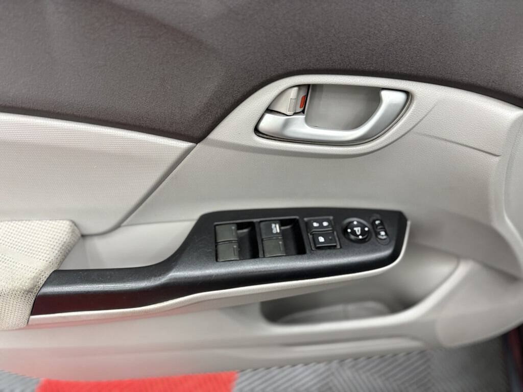 Used 2012 Honda Civic LX image 8