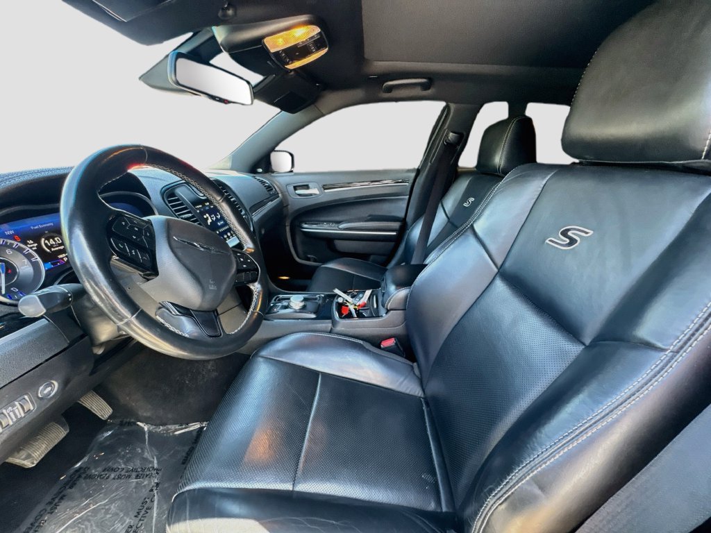 Used 2022 Chrysler 300 S w/ Comfort Group RWD image 22