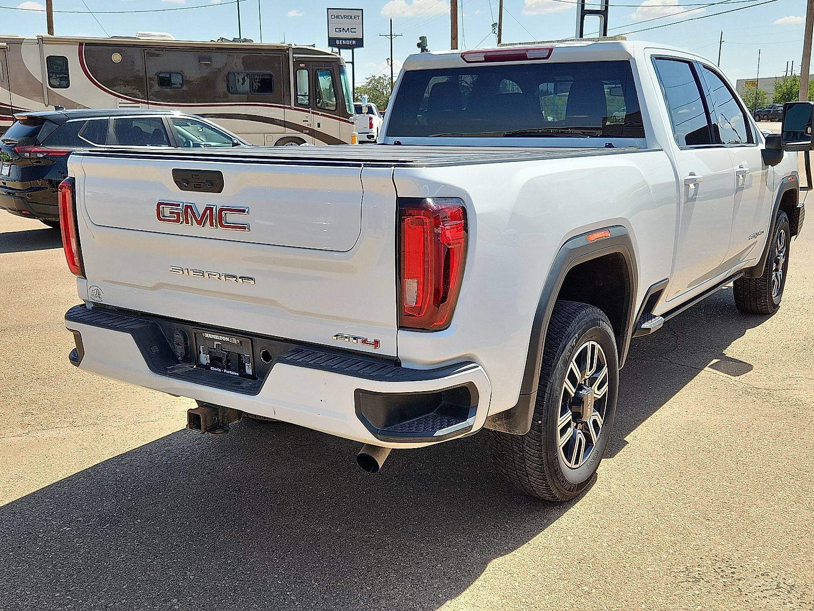 Used 2022 GMC Sierra 2500 AT4 AWD/4WD image 4