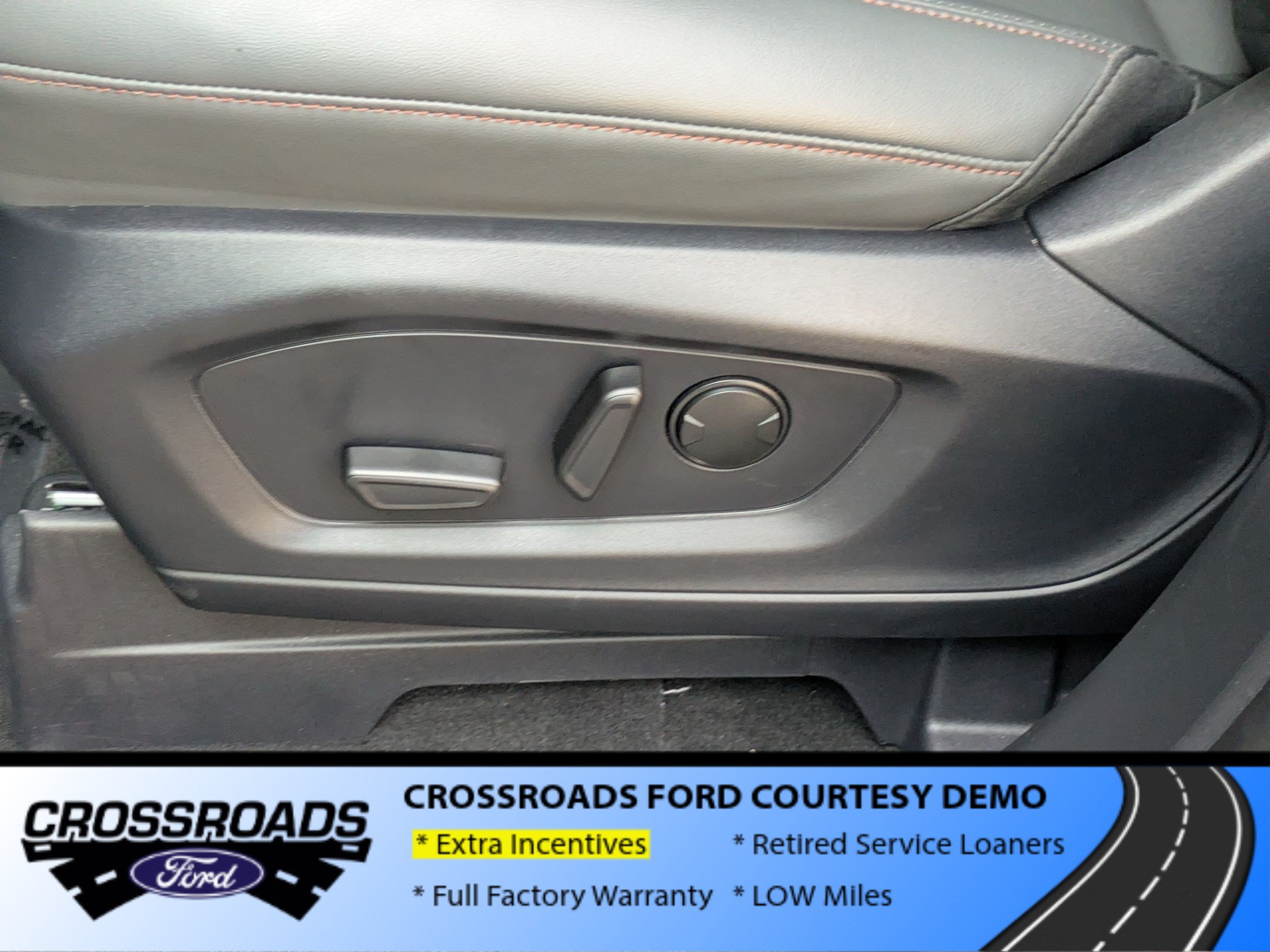 New 2026 Ford Explorer Active w/ Active Comfort Package AWD/4WD image 12