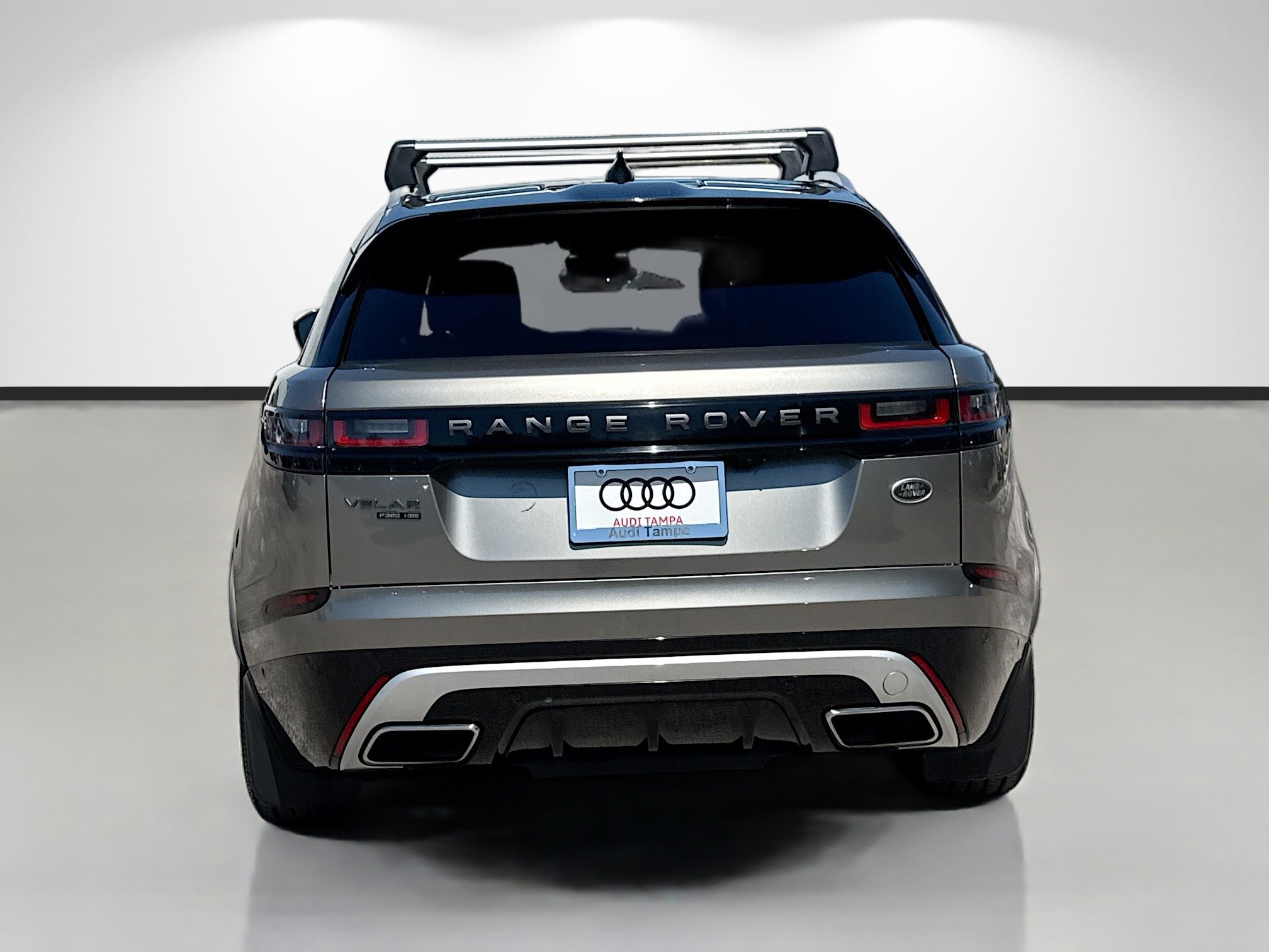 Used 2018 Land Rover Range Rover Velar AWD/4WD image 4