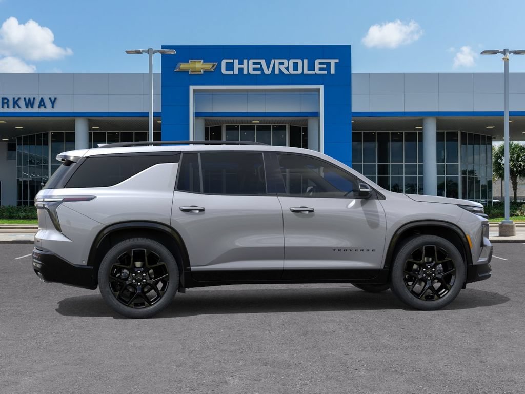 New 2026 Chevrolet Traverse RS w/ LPO, Floor Liner Package FWD image 5