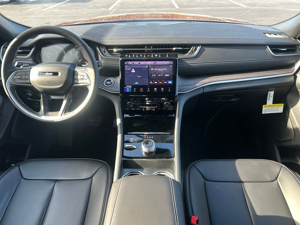 New 2025 Jeep Grand Cherokee Limited image 12