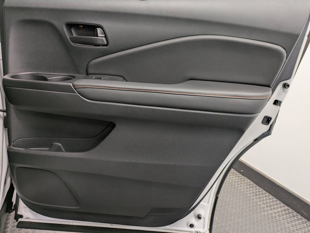 Certified 2022 Honda Passport TrailSport image 25