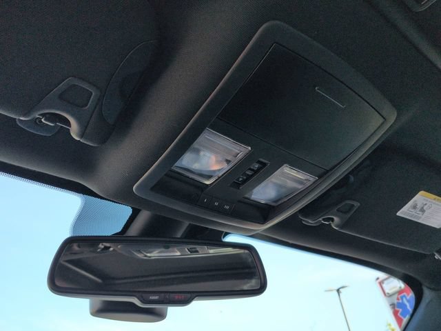 Used 2016 Dodge Challenger R/T Scat Pack RWD image 21