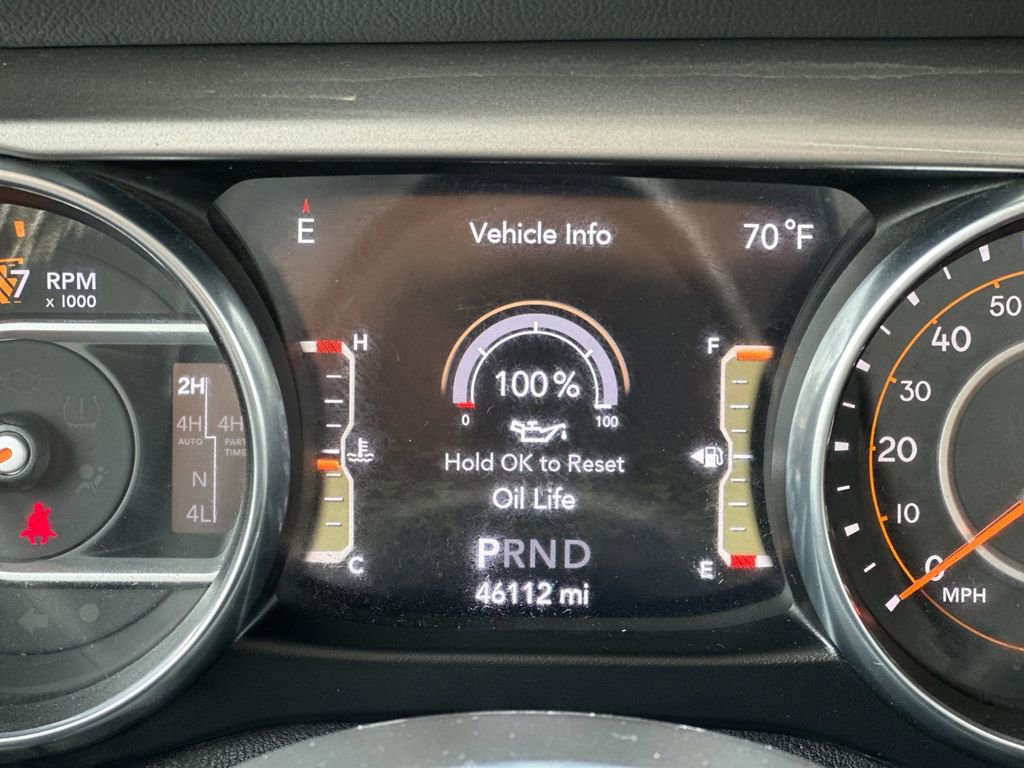 Used 2020 Jeep Wrangler Unlimited Sahara image 27