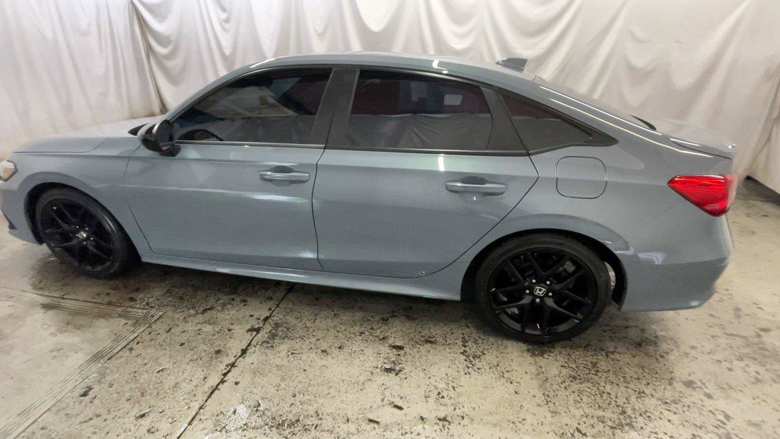 Used 2023 Honda Civic Sport image 13